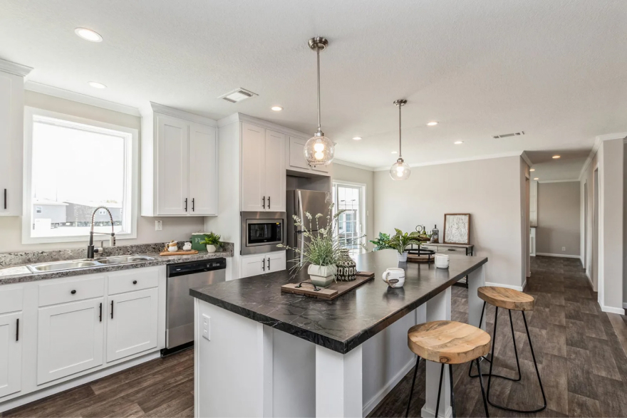 Fenix-Pursuit-A1A-Kitchen-2