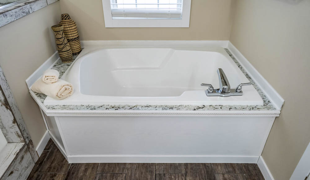 Ingomar -Southaven -MDFS-4232_Tub_3984-1-1240x720-1